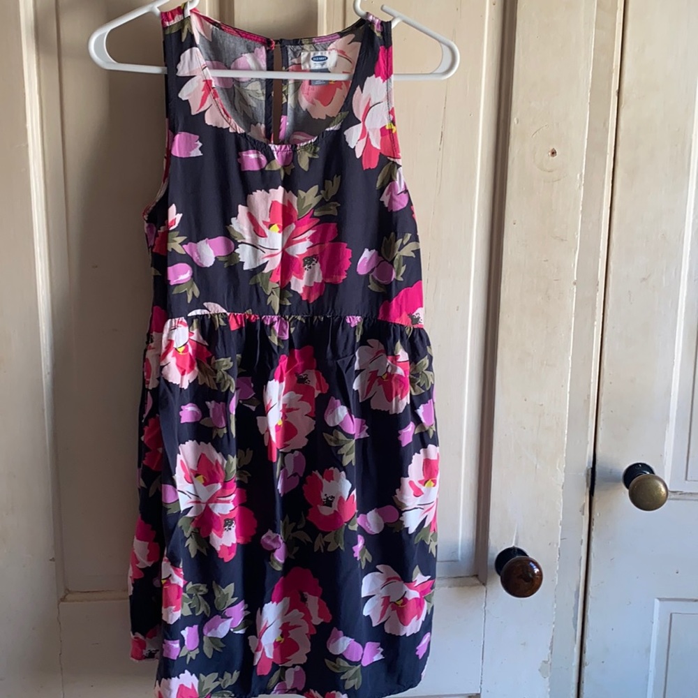 Old Navy summer/beach dress. Size Small.